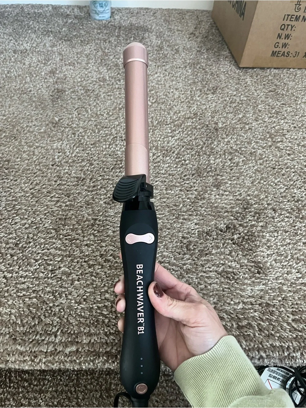 The Beachwaver Co. B1 Curling Iron in Black and Rose Gold